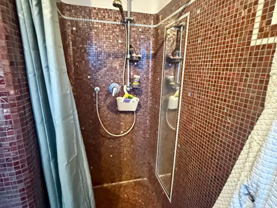 Immagine 21 di Villa in vendita  in STRADA CORDOVA N°10 a Castiglione Torinese