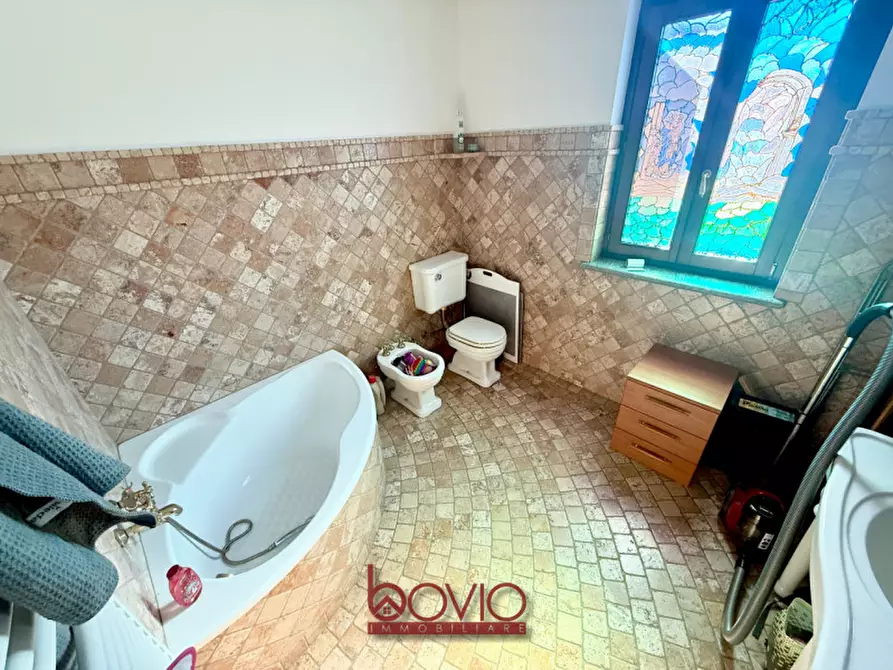 Immagine 26 di Villa in vendita  in STRADA CORDOVA N°10 a Castiglione Torinese