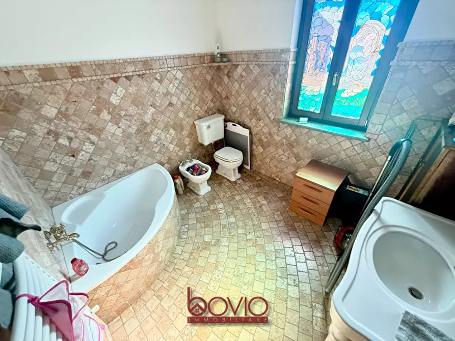 Immagine 27 di Villa in vendita  in STRADA CORDOVA N°10 a Castiglione Torinese