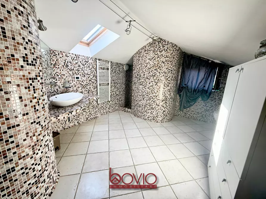 Immagine 40 di Villa in vendita  in STRADA CORDOVA N°10 a Castiglione Torinese