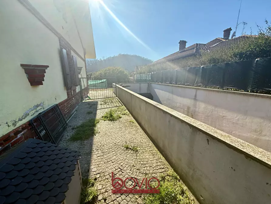Immagine 78 di Villa in vendita  in STRADA CORDOVA N°10 a Castiglione Torinese
