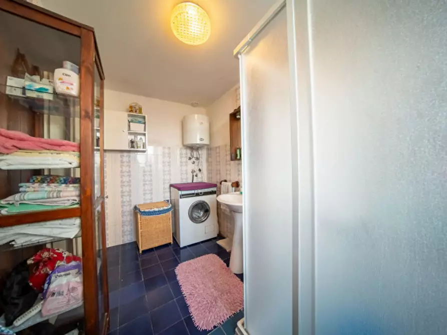 Immagine 25 di Casa indipendente in vendita  in Via Bruno Bocconi a Tizzano Val Parma