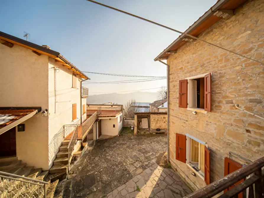 Immagine 26 di Casa indipendente in vendita  in Via Bruno Bocconi a Tizzano Val Parma