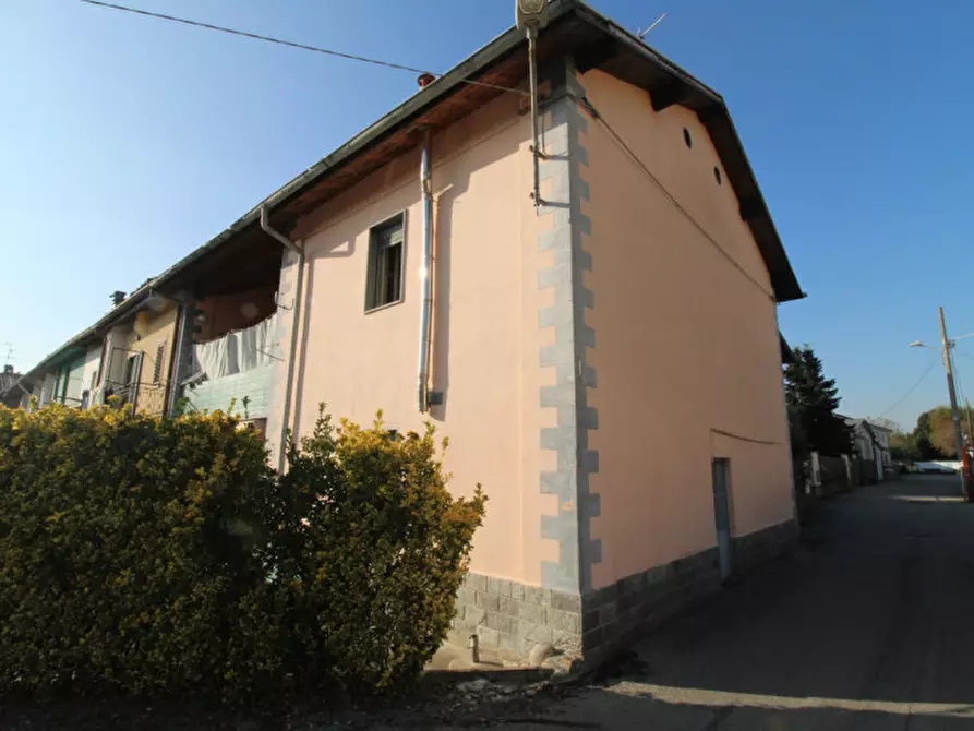 Immagine 2 di Appartamento in vendita  in Via delle Pedresse 4 a Macherio