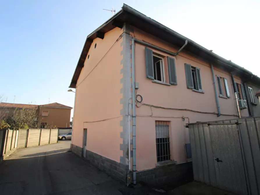 Immagine 32 di Appartamento in vendita  in Via delle Pedresse 4 a Macherio