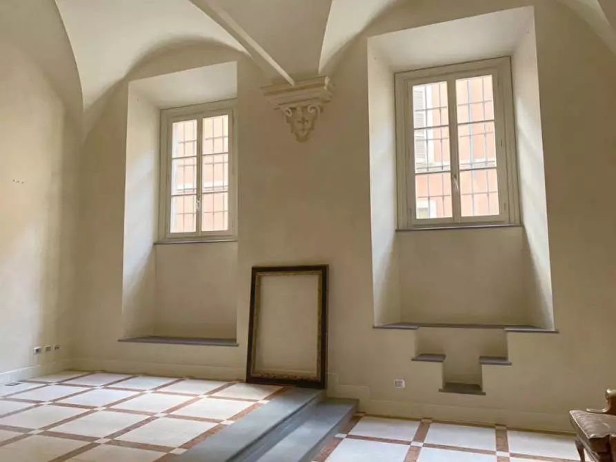 Immagine 1 di Negozio in vendita  in Piazza dei Signori a Padova