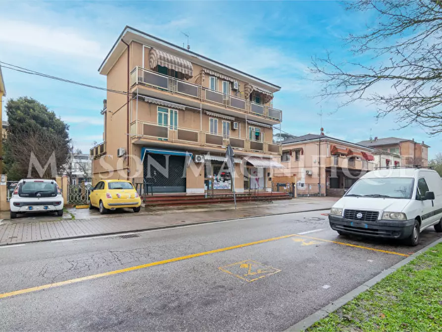 Immagine 14 di Appartamento in affitto  in Via Bentivoglio a Ferrara