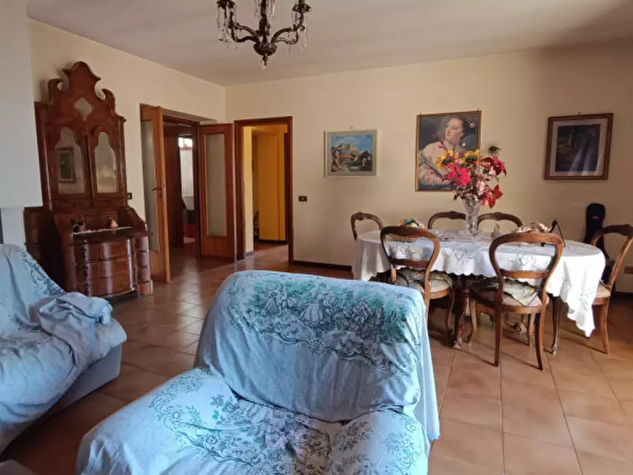 Immagine 3 di Casa bifamiliare in vendita  in Via San Giuliano Sura a Sora