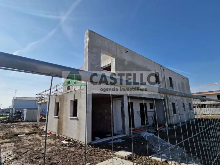 Immagine 11 di Casa bifamiliare in vendita  in Via Caltana a Campodarsego