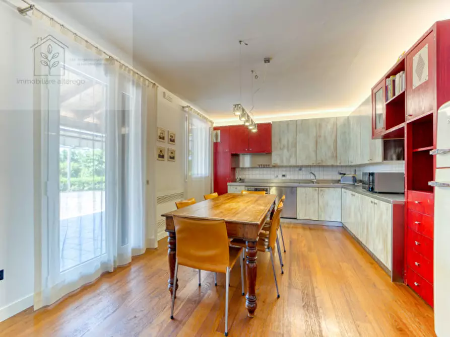 Immagine 7 di Villa in vendita  in via Restello a Villa Del Conte