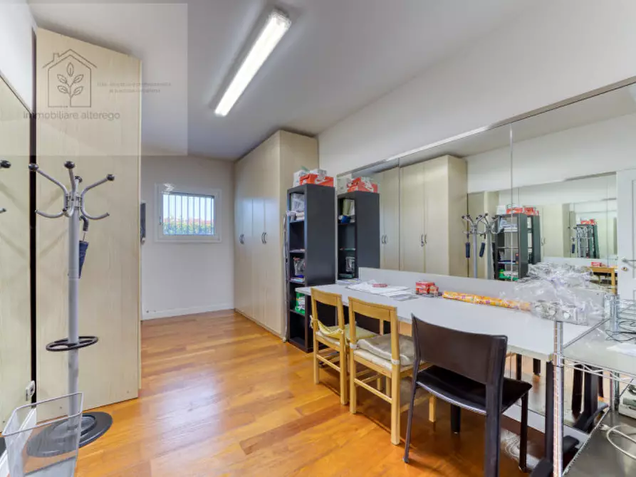 Immagine 12 di Villa in vendita  in via Restello a Villa Del Conte