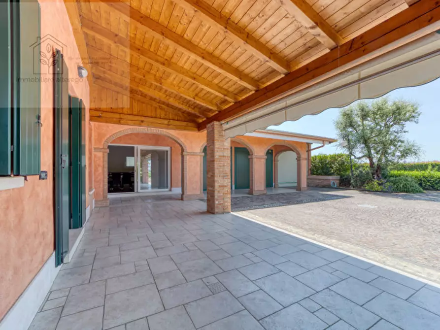 Immagine 25 di Villa in vendita  in via Restello a Villa Del Conte
