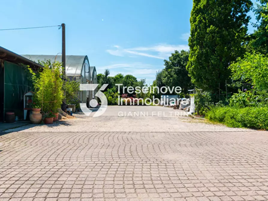 Immagine 26 di Villa in vendita  in Via Argine Destro a San Donà Di Piave