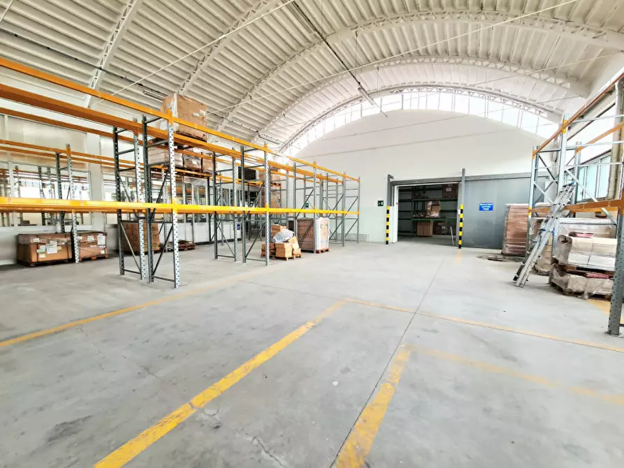 Immagine 4 di Capannone industriale in vendita  in Via Ca' Borini a Baone