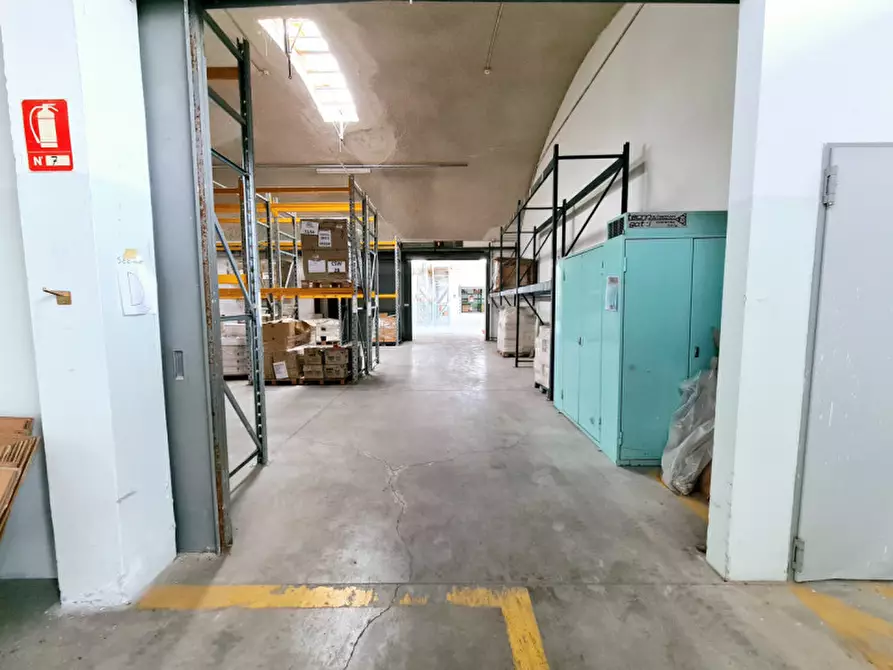 Immagine 6 di Capannone industriale in vendita  in Via Ca' Borini a Baone