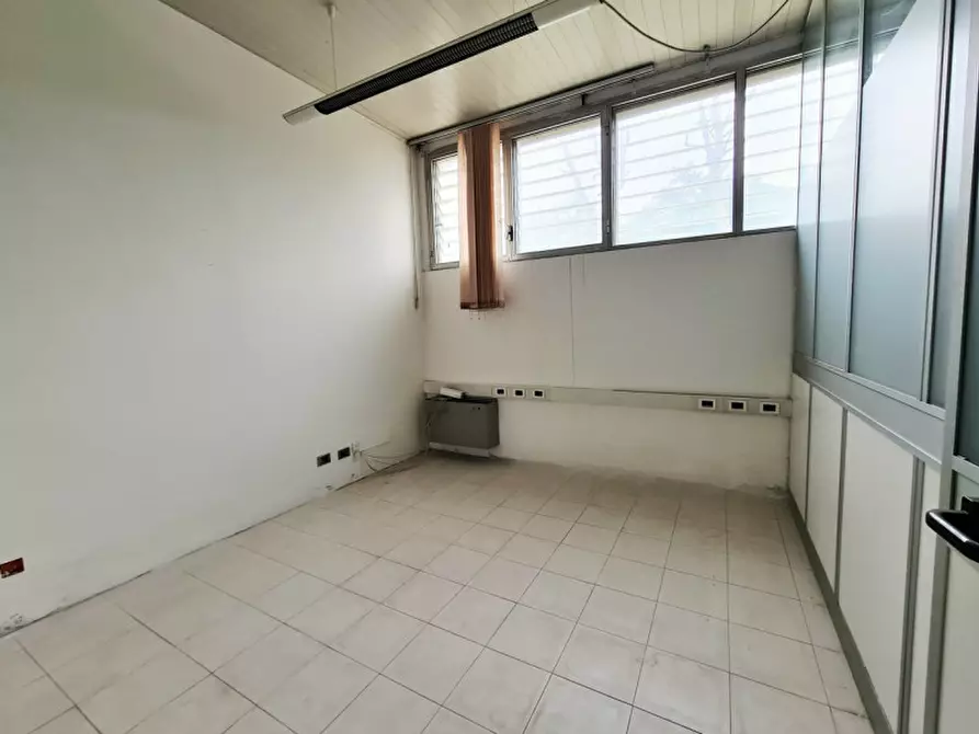 Immagine 9 di Capannone industriale in vendita  in Via Ca' Borini a Baone