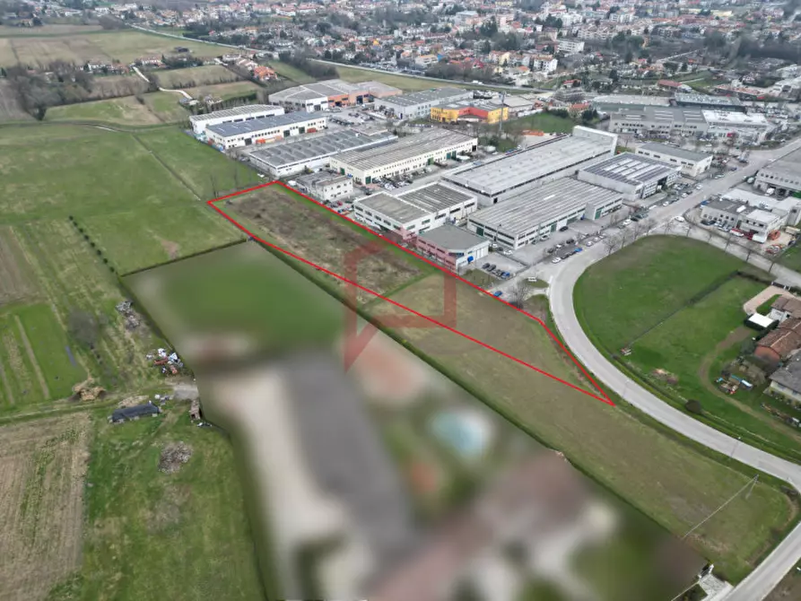 Immagine 1 di Terreno in vendita  in Maerne a Martellago