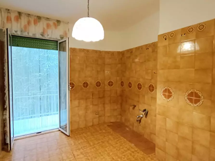 Immagine 2 di Appartamento in vendita  in Via Zeffirino Massa a San Remo