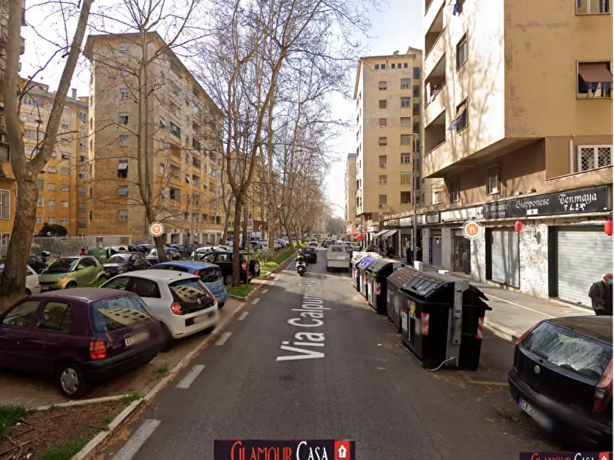 Immagine 7 di Appartamento in vendita  in Via Calpurnio Fiamma a Roma