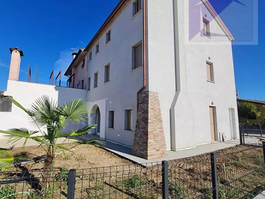 Immagine 1 di Appartamento in vendita  a Loreggia