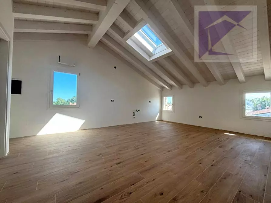 Immagine 3 di Appartamento in vendita  a Loreggia