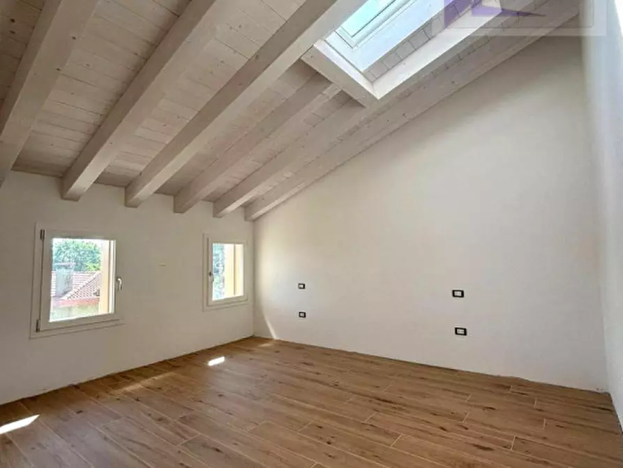 Immagine 5 di Appartamento in vendita  a Loreggia