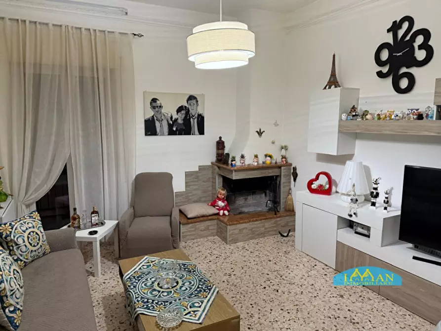 Immagine 1 di Appartamento in vendita  in Via Amerigo Vespucci a Ceglie Messapico