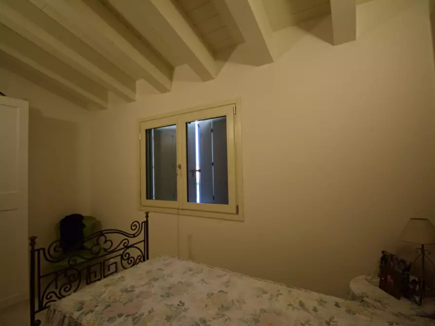 Immagine 15 di Casa quadrifamiliare in vendita  in Strada Chiaviche a Parma