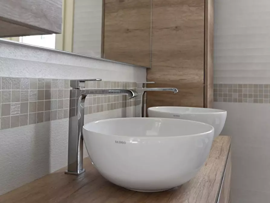 Immagine 16 di Casa quadrifamiliare in vendita  in Strada Chiaviche a Parma