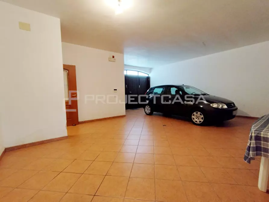 Immagine 26 di Villa in vendita  in Via Montegrappa a Scorrano