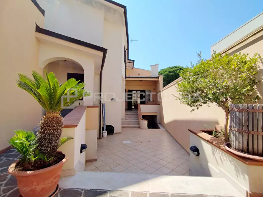 Immagine 28 di Villa in vendita  in Via Montegrappa a Scorrano