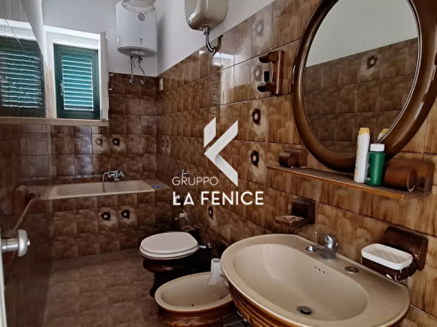 Immagine 35 di Rustico / casale in vendita  in contrada Guaguino a Alberobello