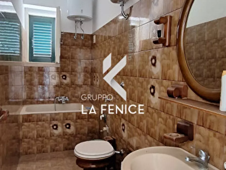 Immagine 36 di Rustico / casale in vendita  in contrada Guaguino a Alberobello