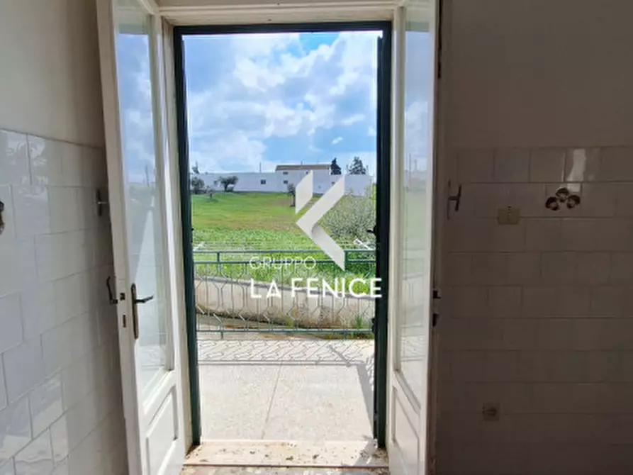 Immagine 41 di Rustico / casale in vendita  in contrada Guaguino a Alberobello