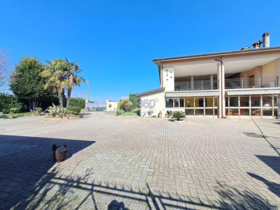 Immagine 7 di Rustico / casale in vendita  in via cavalletto 18 a Rovato