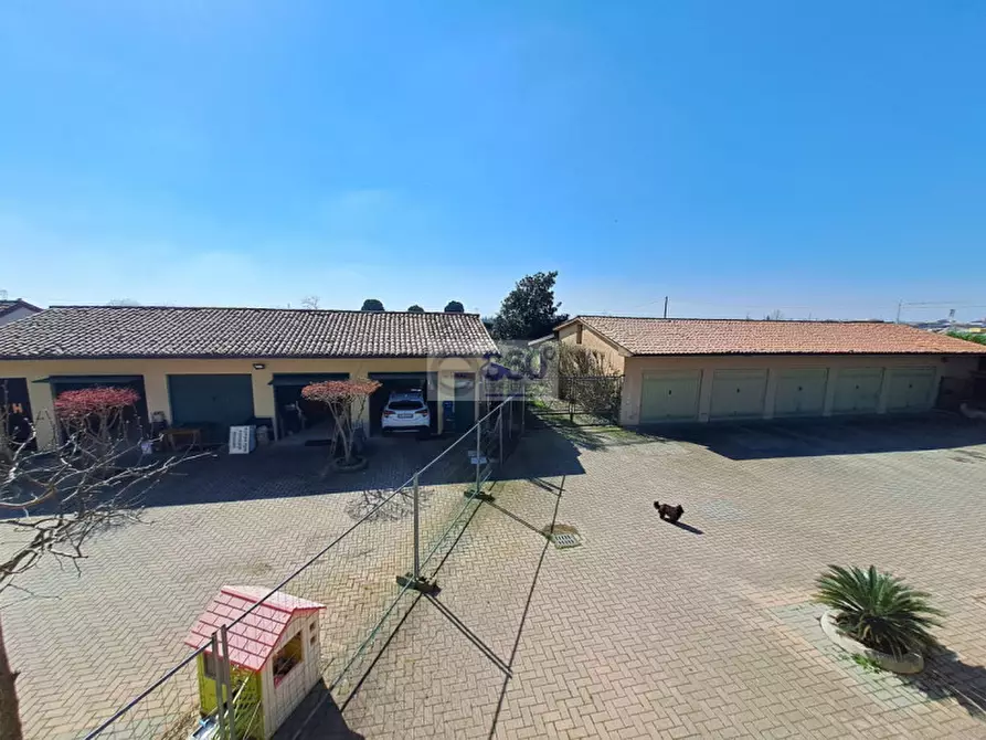 Immagine 10 di Rustico / casale in vendita  in via cavalletto 18 a Rovato