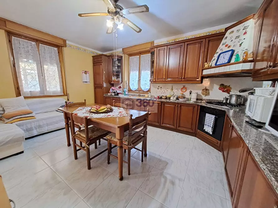 Immagine 17 di Rustico / casale in vendita  in via cavalletto 18 a Rovato