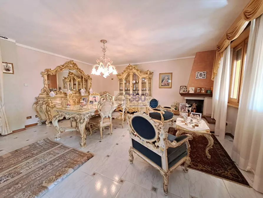 Immagine 19 di Rustico / casale in vendita  in via cavalletto 18 a Rovato