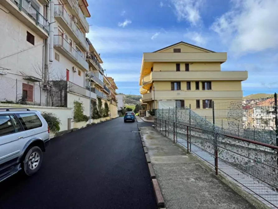 Immagine 27 di Terreno in vendita  in Via della Spiga 40 a Marineo