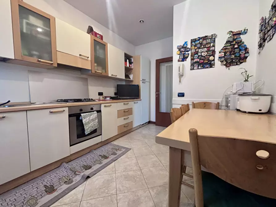 Immagine 1 di Casa bifamiliare in vendita  in Via delle Rose a Padova