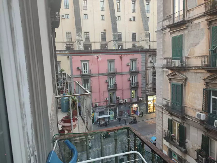 Immagine 2 di Camera in affitto  in Via Pessina a Napoli