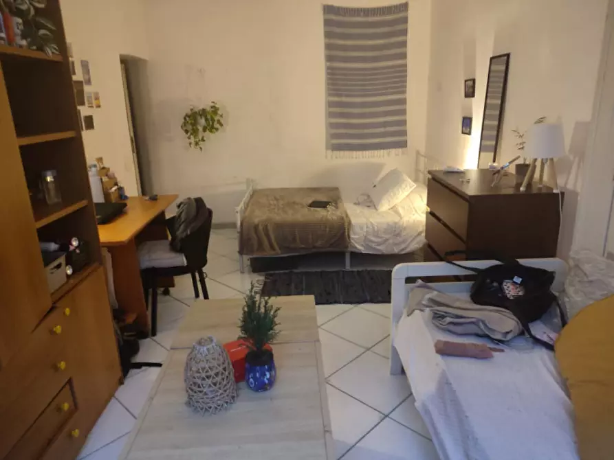 Immagine 5 di Camera in affitto  in Via Pessina a Napoli