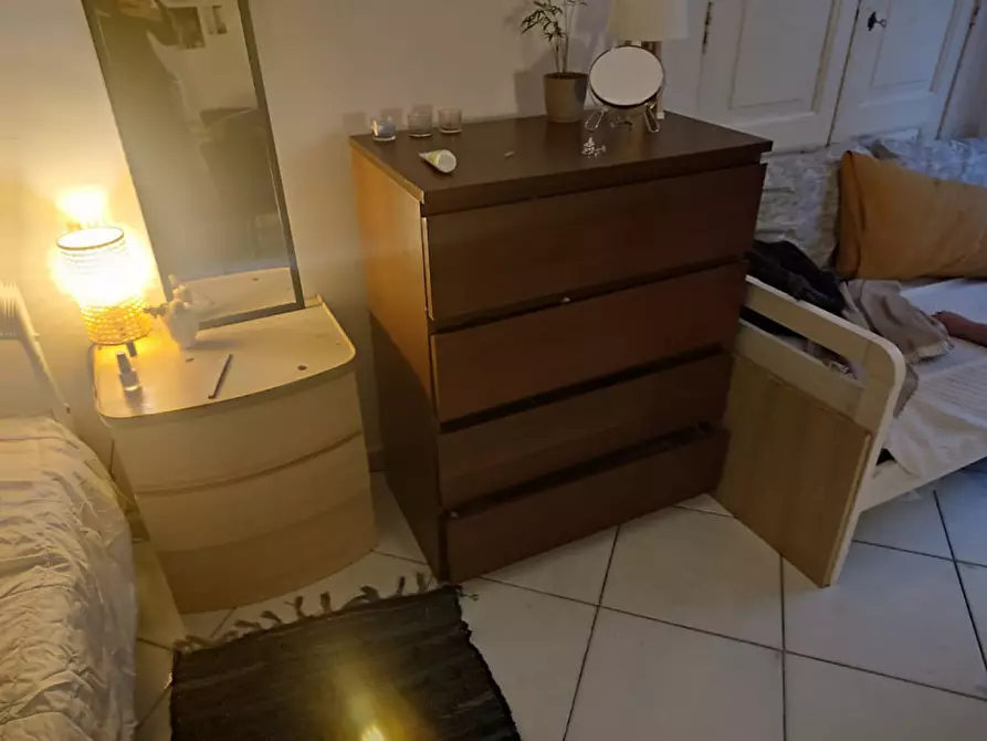 Immagine 9 di Camera in affitto  in Via Pessina a Napoli