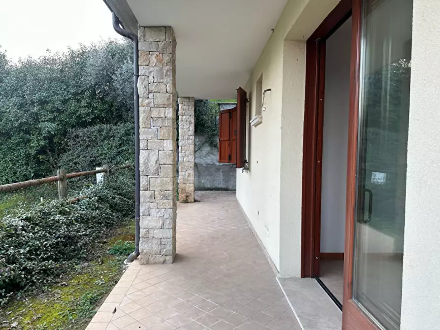 Immagine 1 di Appartamento in vendita  in Via Montemaderno a Toscolano-Maderno