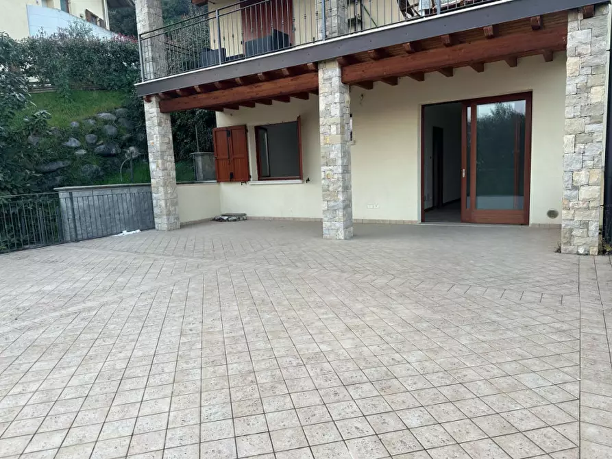 Immagine 7 di Appartamento in vendita  in Via Montemaderno a Toscolano-Maderno