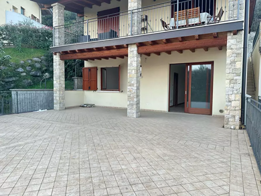 Immagine 12 di Appartamento in vendita  in Via Montemaderno a Toscolano-Maderno