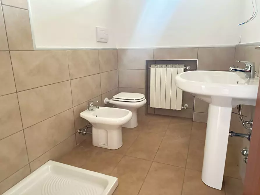 Immagine 13 di Appartamento in vendita  in Via Montemaderno a Toscolano-Maderno