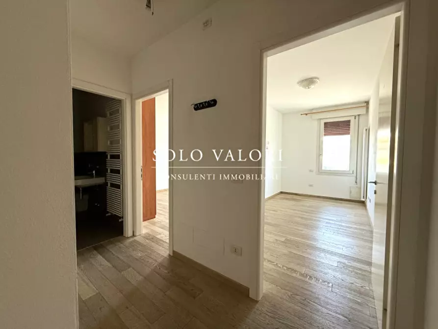 Immagine 6 di Appartamento in vendita  a Castelfranco Veneto