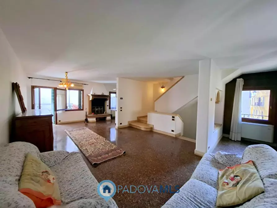 Immagine 2 di Casa indipendente in vendita  in VIA SAVONAROLA a Padova