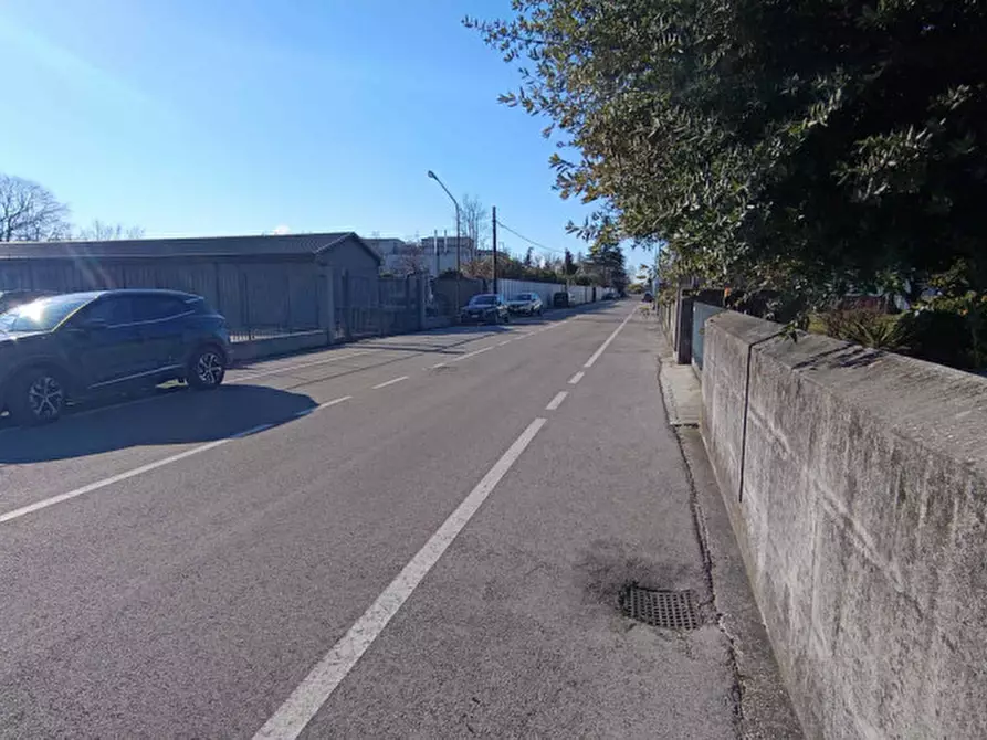 Immagine 2 di Terreno in vendita  in Via Martiri della Libertà a Piazzola Sul Brenta
